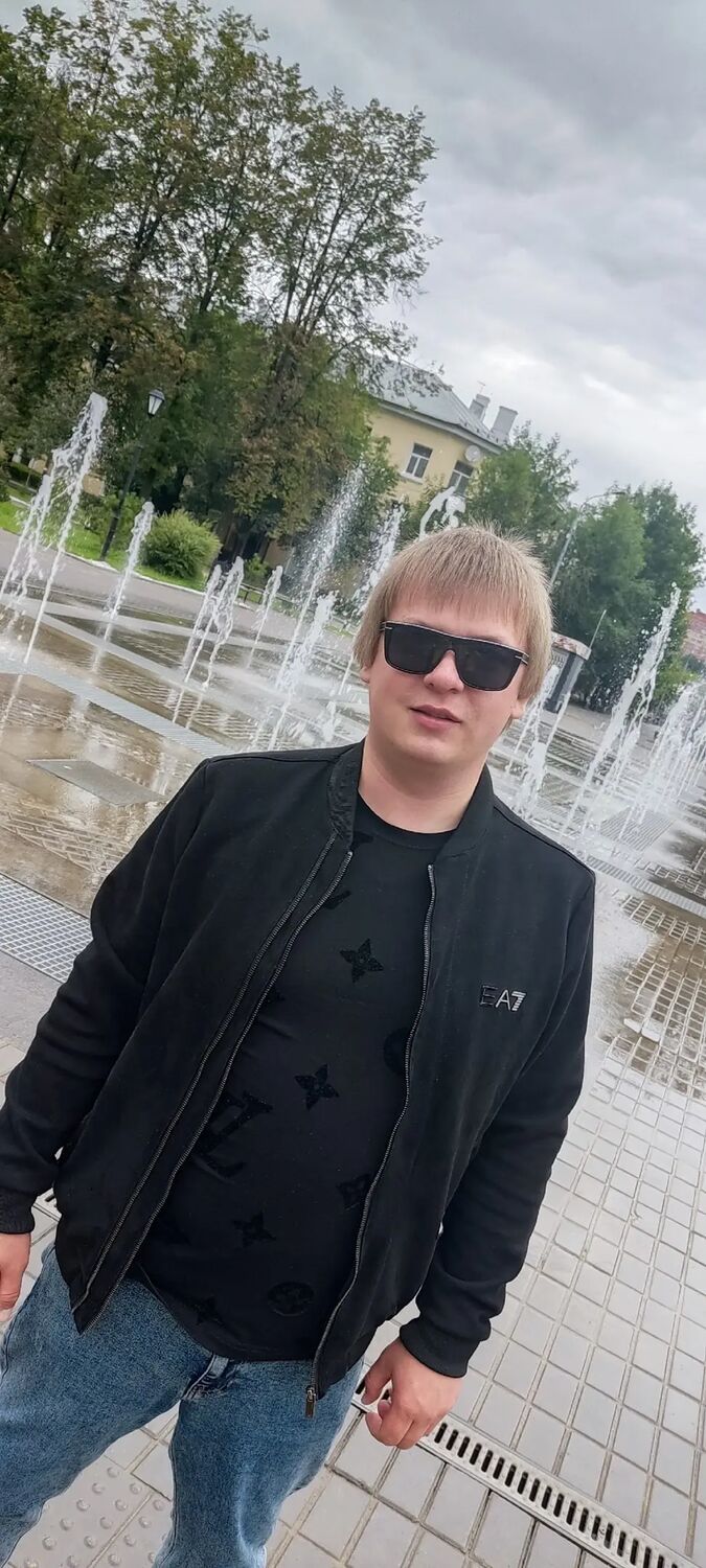  36039775  Vladislav, 28 ,    