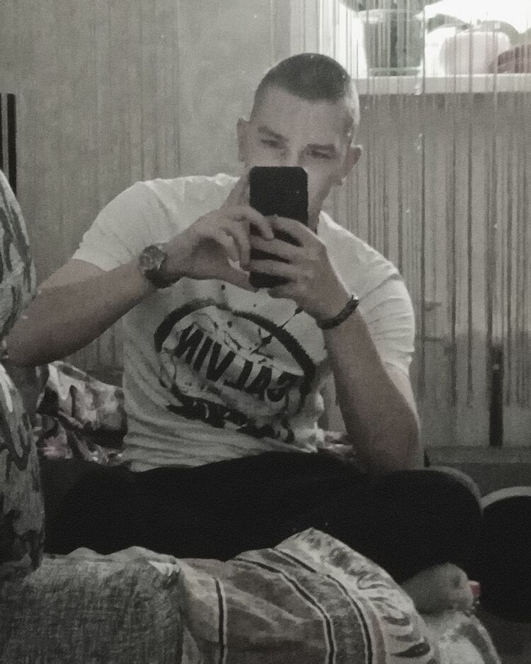  46666815  , 22 ,    