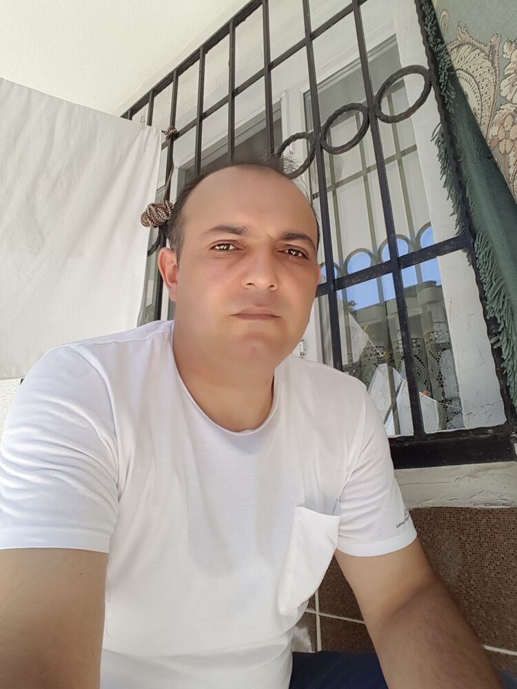  ,   Onur, 48 ,   ,   