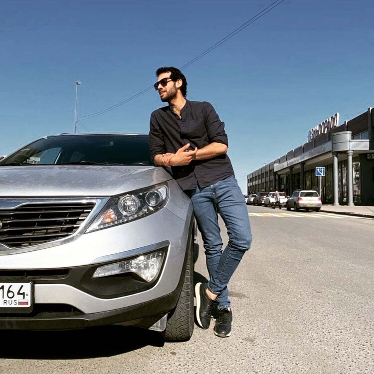  27513335  Adam, 29 ,    