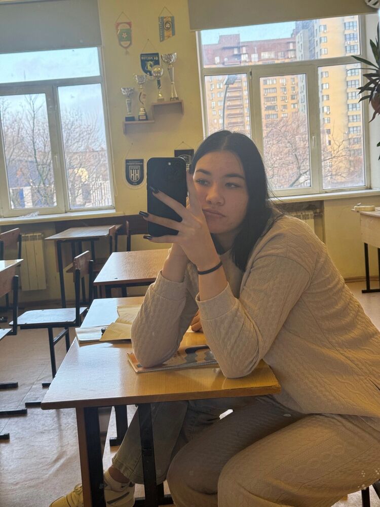  --,   , 18 ,   ,   