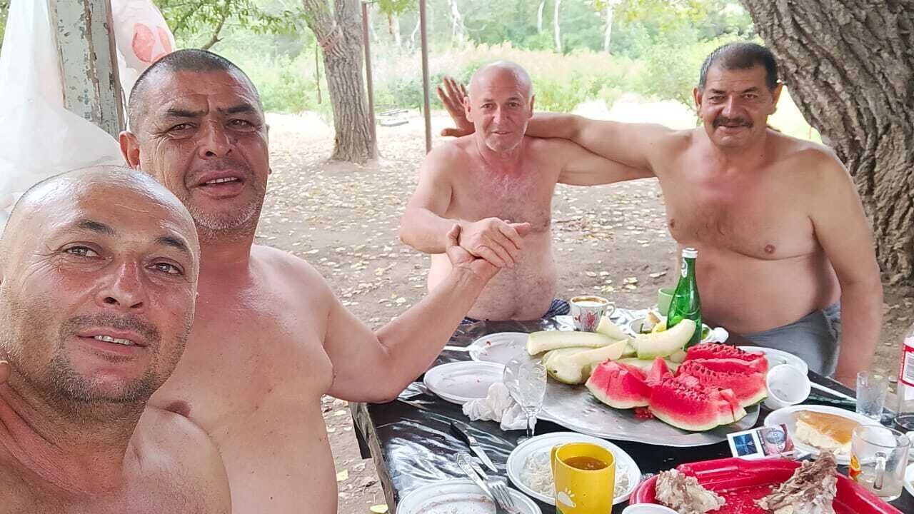  53059265   , 45 ,    --