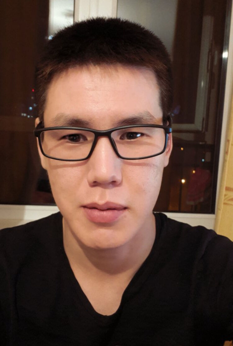  54472965  Aleksei, 20 ,    