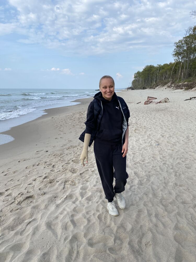  ,   Vera, 49 ,   c 
