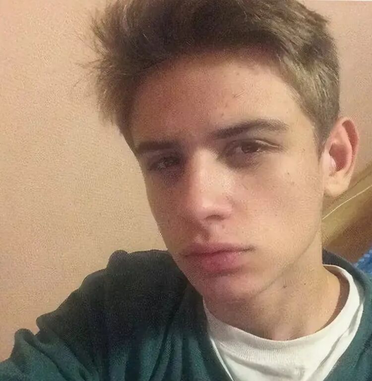  46748265  , 28 ,    