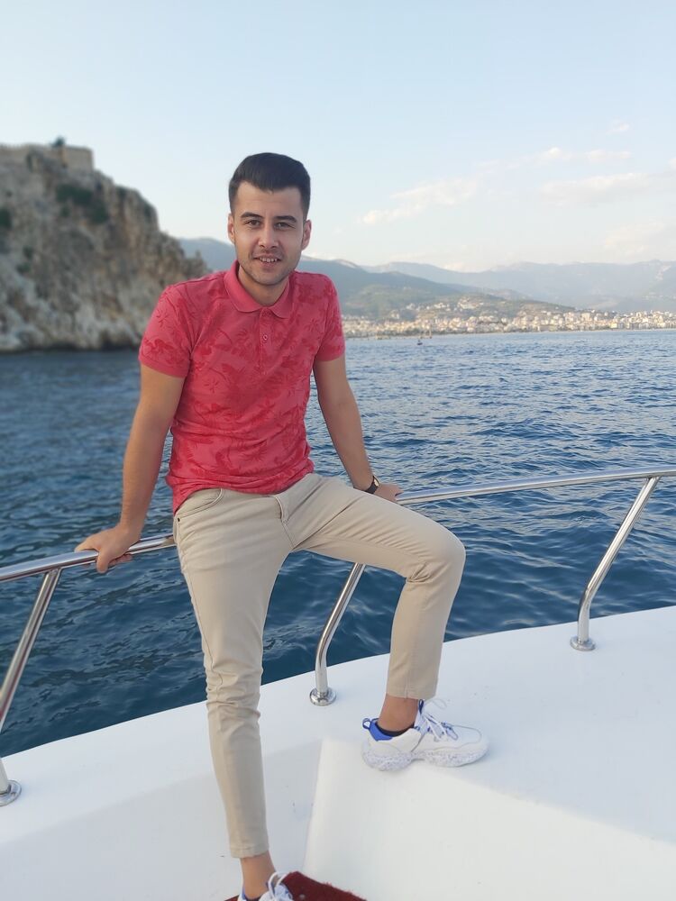  28859455  Ercan, 33 ,    