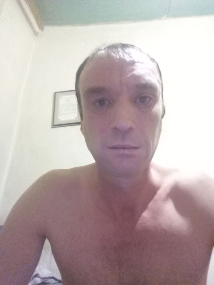  ,   Denis, 41 ,   ,   , c 