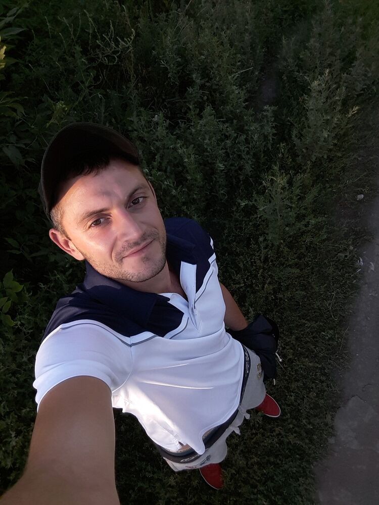  16649885  Grigoriy, 35 ,    