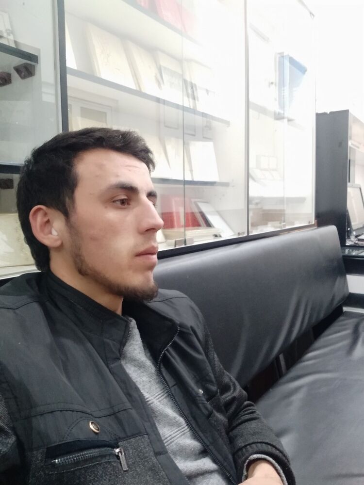  19016135  Utre, 29 ,    