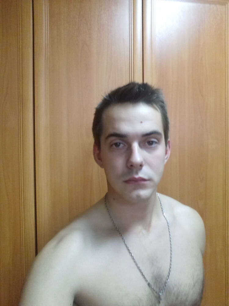  10575815  Sergei, 29 ,    