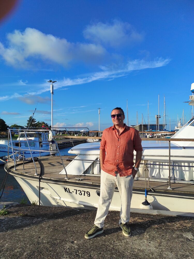  Binningen,   DENNIS, 36 ,   ,   , c , 