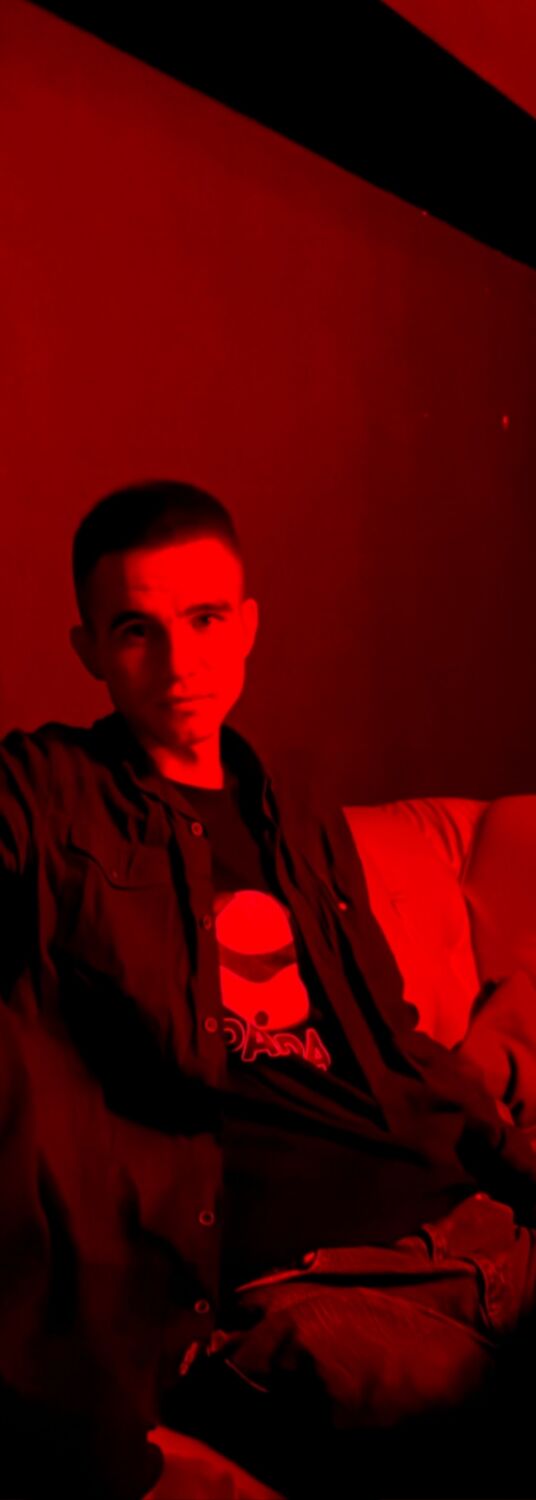  53904975  Leonid, 24 ,    -