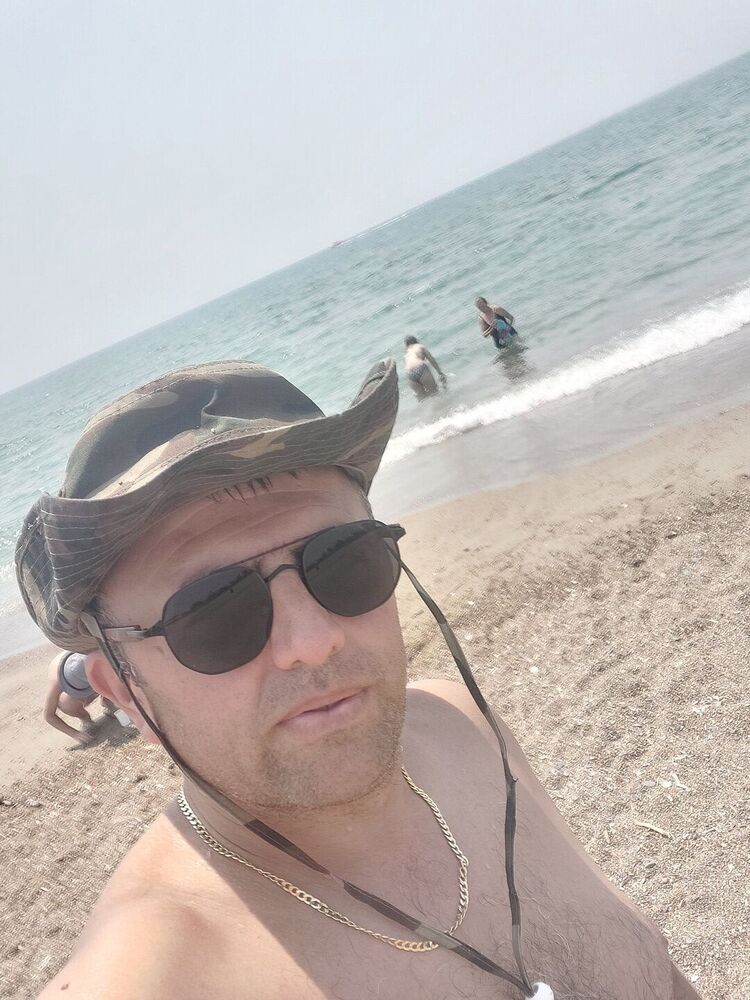  52597895  LOVERBOY, 35 ,    