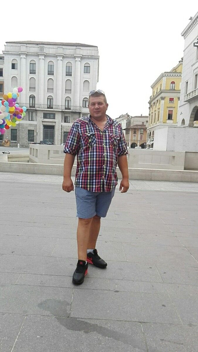 ,   Sergiu, 47 ,   ,   , c 