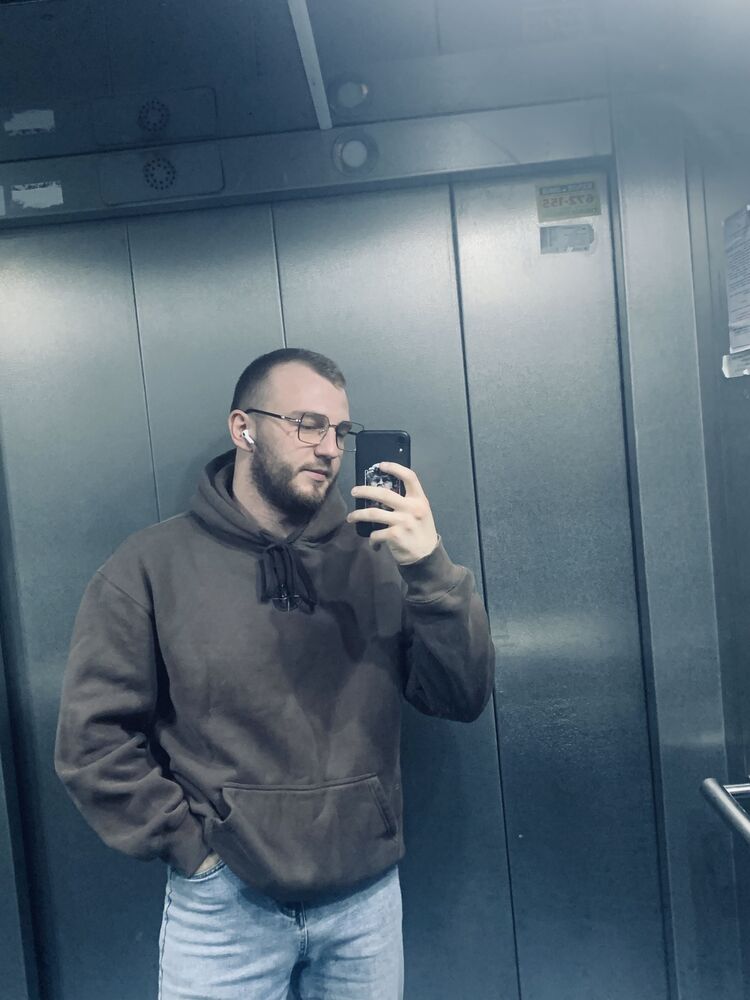  44951045  , 23 ,    