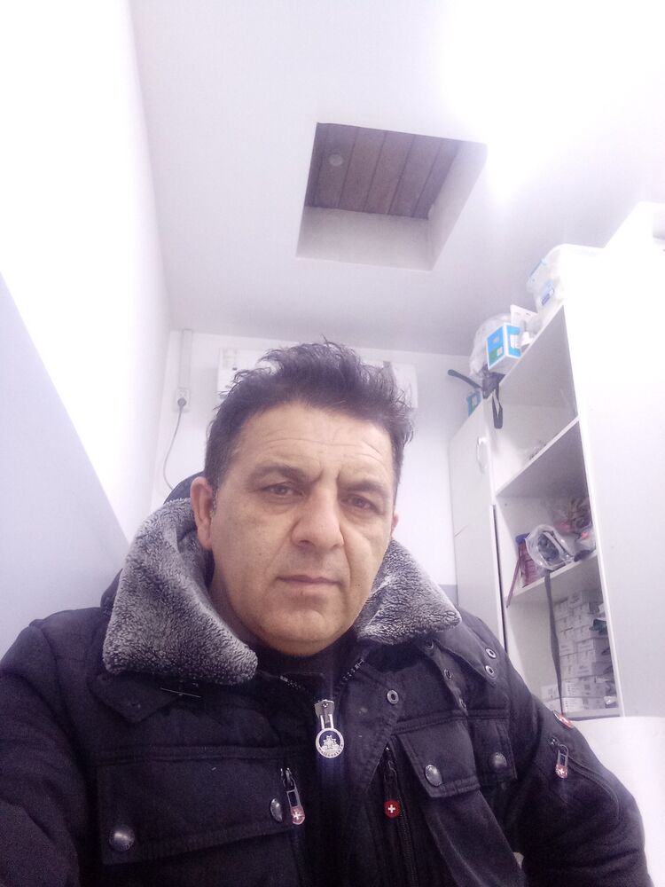  50485285  Fatih, 48 ,    
