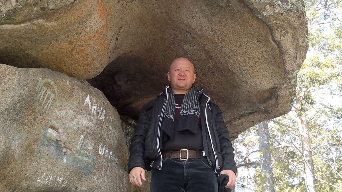  ,   Aleksanlr, 54 ,   
