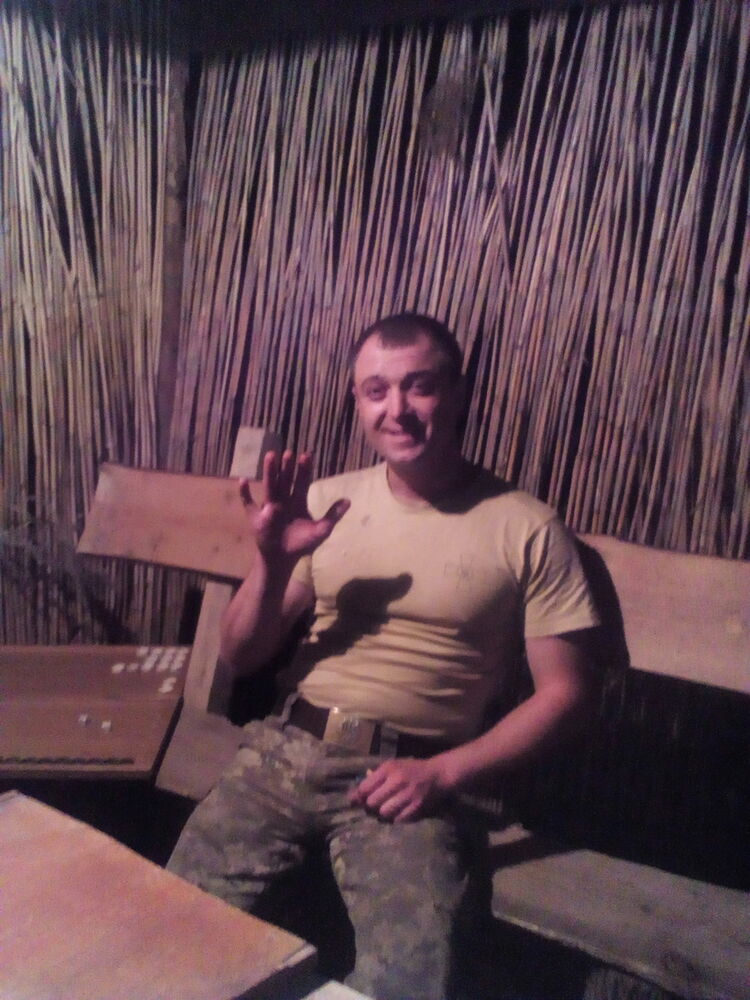  10165175  Alex, 41 ,    