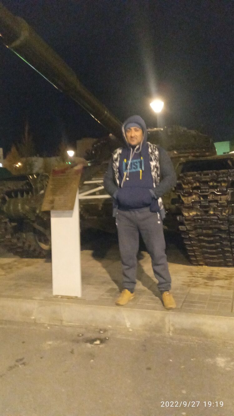  30431885  , 46 ,     