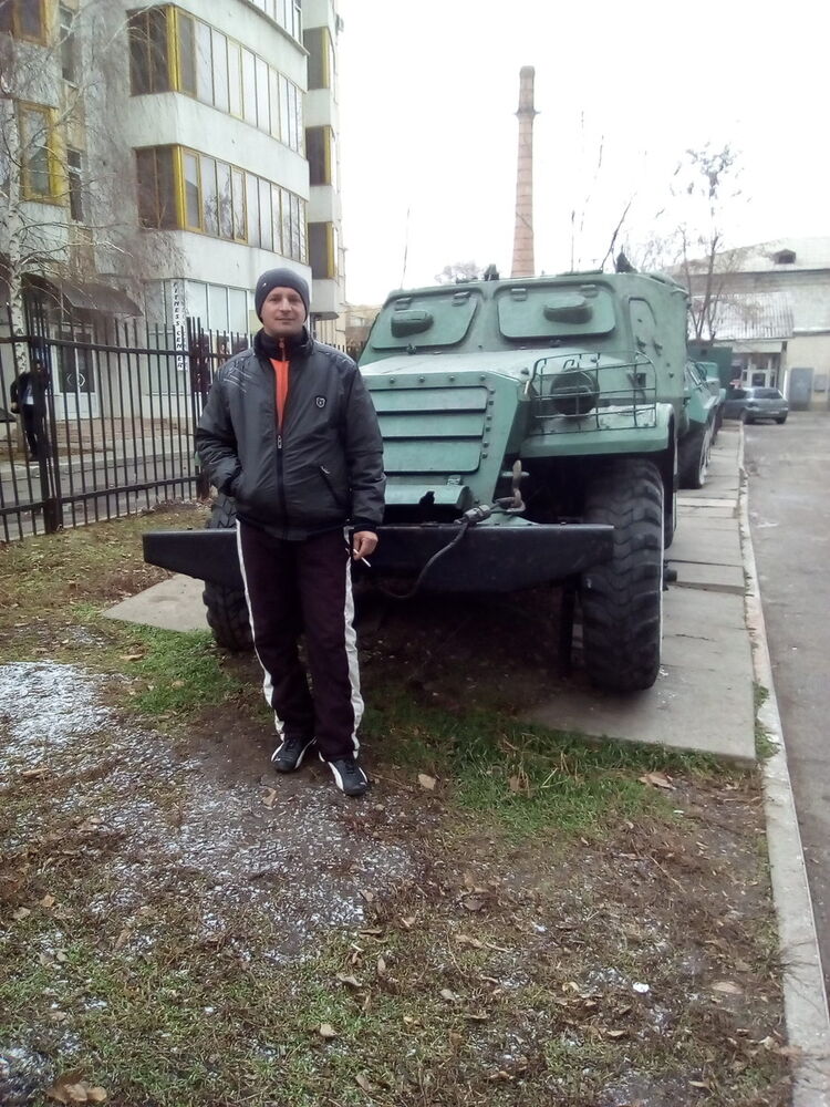  ,   Denis, 40 ,   ,   , c 