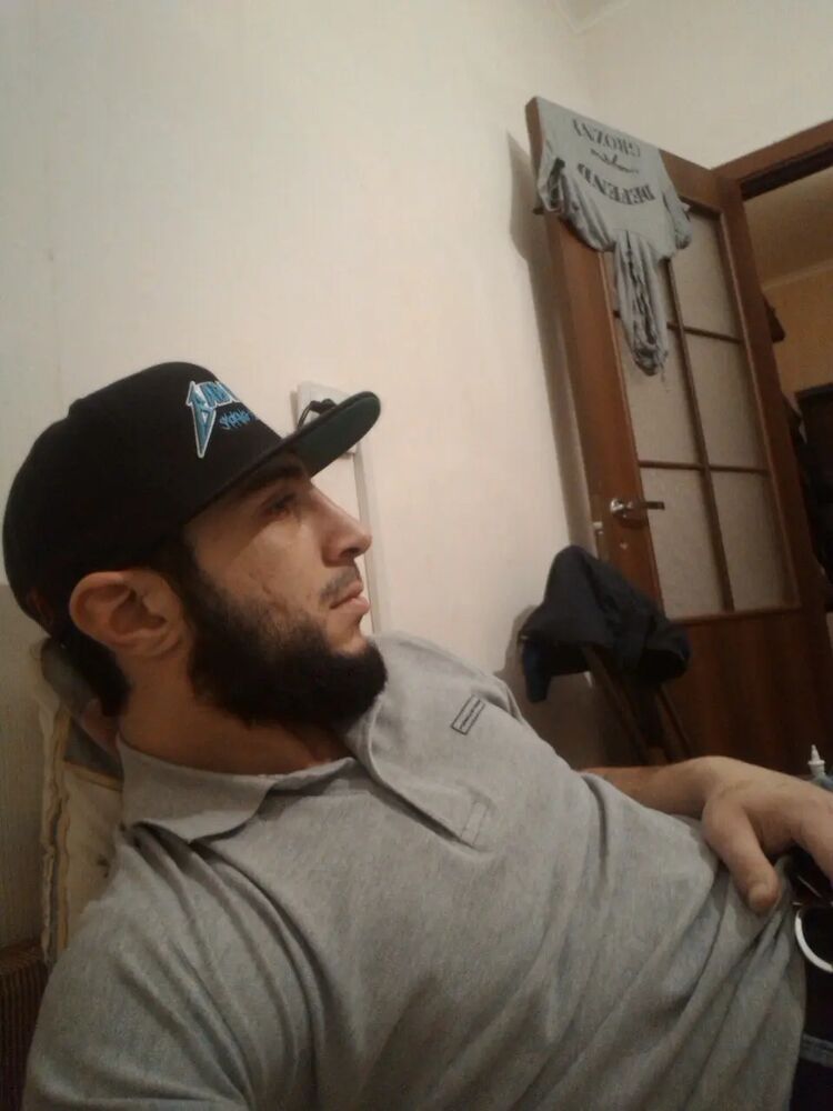  29818335  Malkhaz, 34 ,    