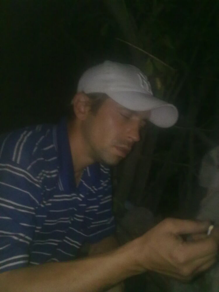  6126275  Anton, 45 ,    