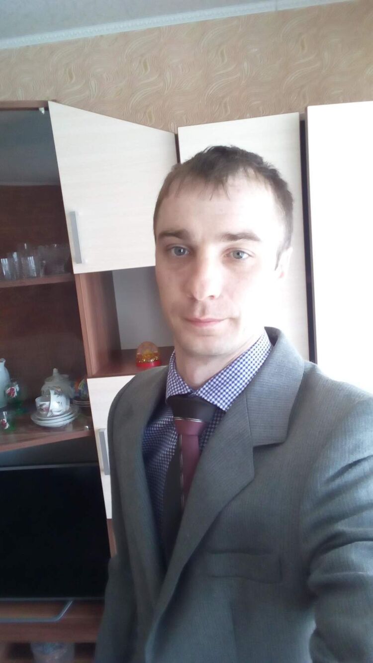  28047445  , 37 ,    