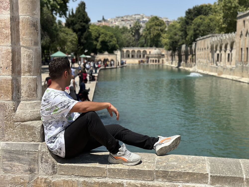  49379555  Mehmethan, 25 ,    