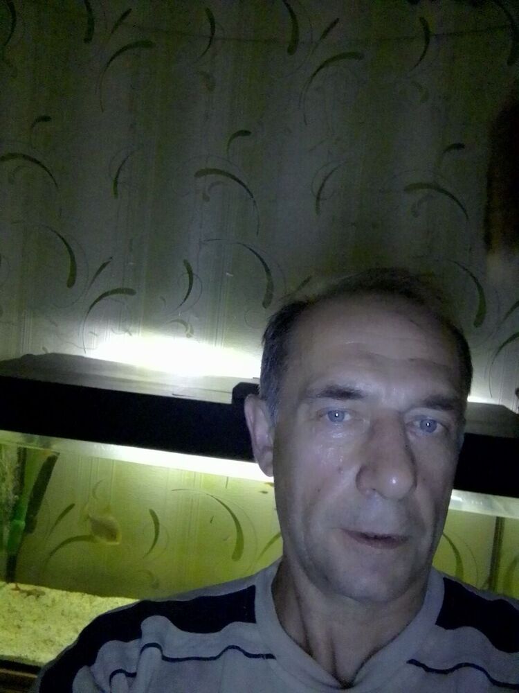  52206185  , 52 ,    
