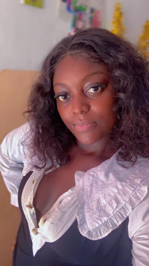 ���������� ���������, ���� ������� Leila, 23 ����, ������������ ��� ����� � ���������, c�������� ���������