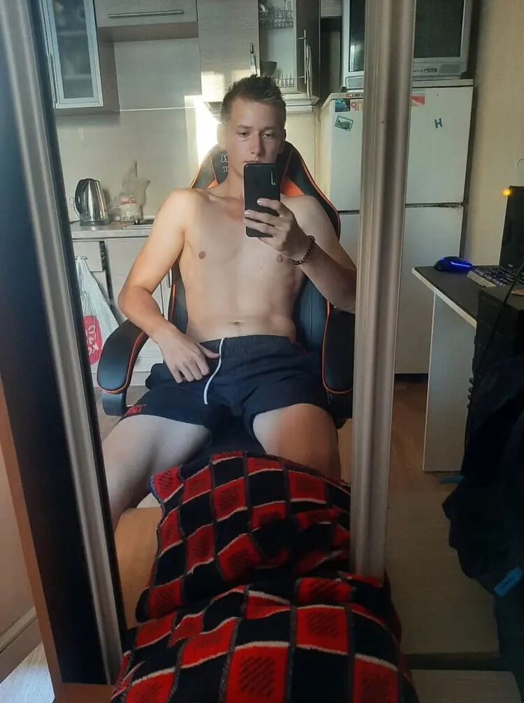  28043625  , 25 ,    