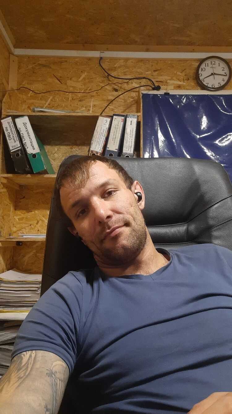  27371895  , 32 ,    