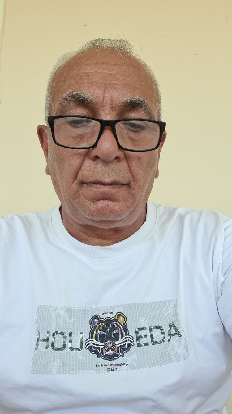  54512125  Baxtiyar, 52 ,    