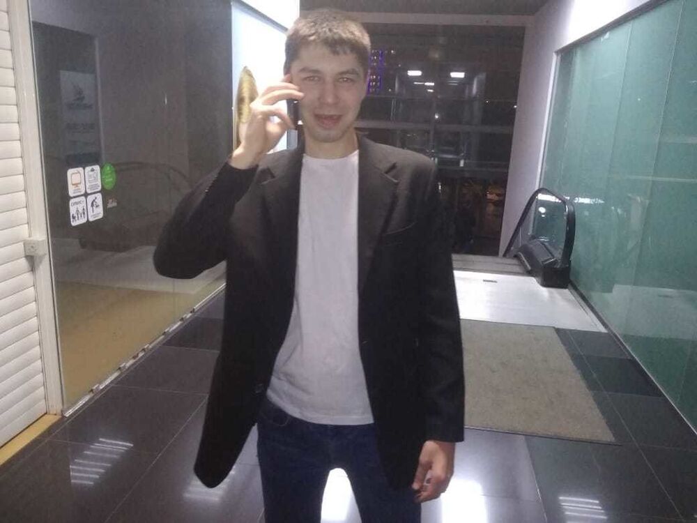  18839325  Andrei, 29 ,    