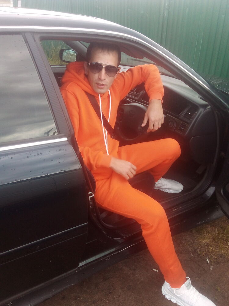  39993755  XXXL, 42 ,    