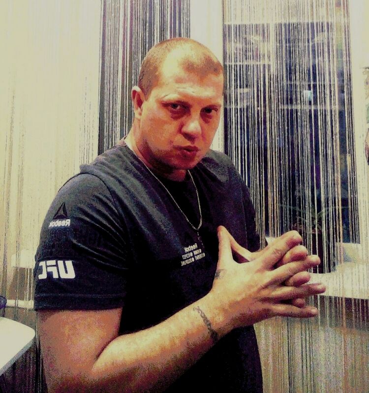  31126715  Dmitry, 47 ,    