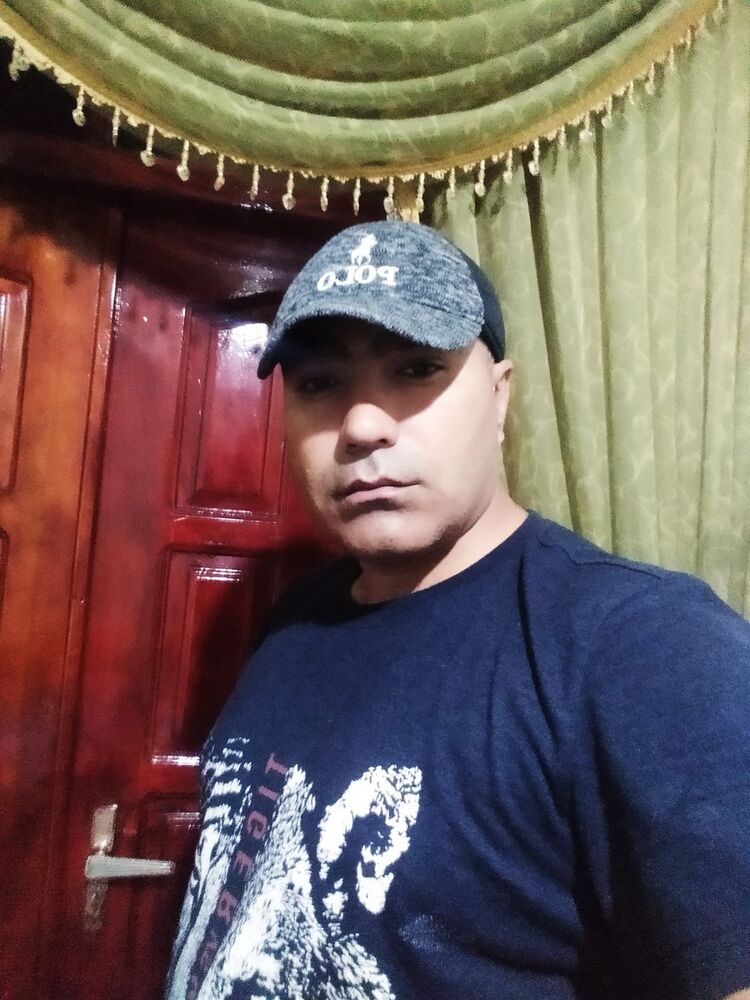  19290365  Baxtiyor, 44 ,    