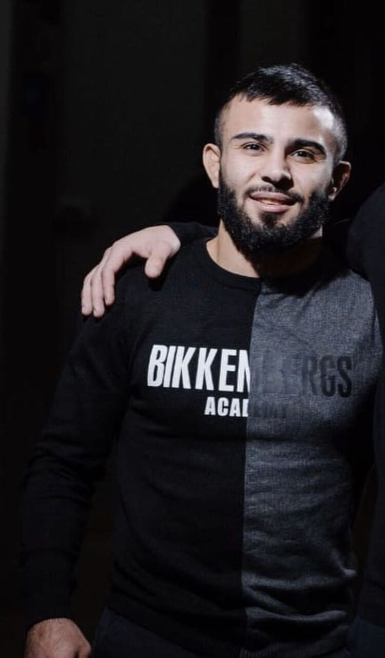  ,   Amil, 30 ,   