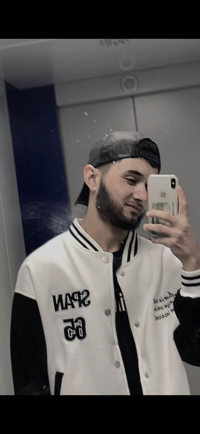  ,   Anas, 25 ,   ,   