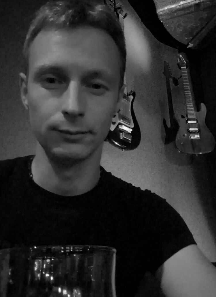  ,   Feliks, 34 ,   ,   