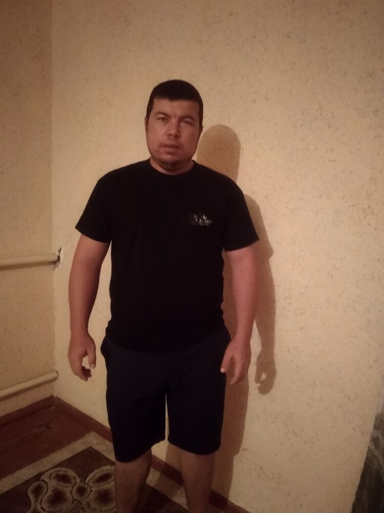  24388305  Xayrullin, 37 ,    