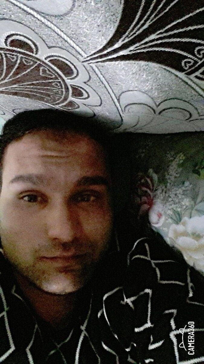  ,   Fardeen, 36 ,   ,   , c , 