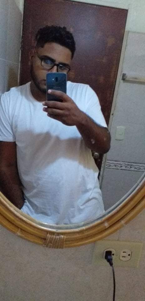  ,   Anthony, 24 ,   ,   