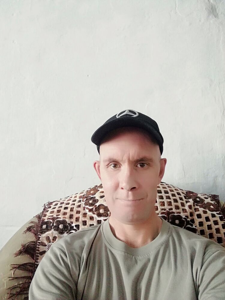  31836025  , 44 ,    