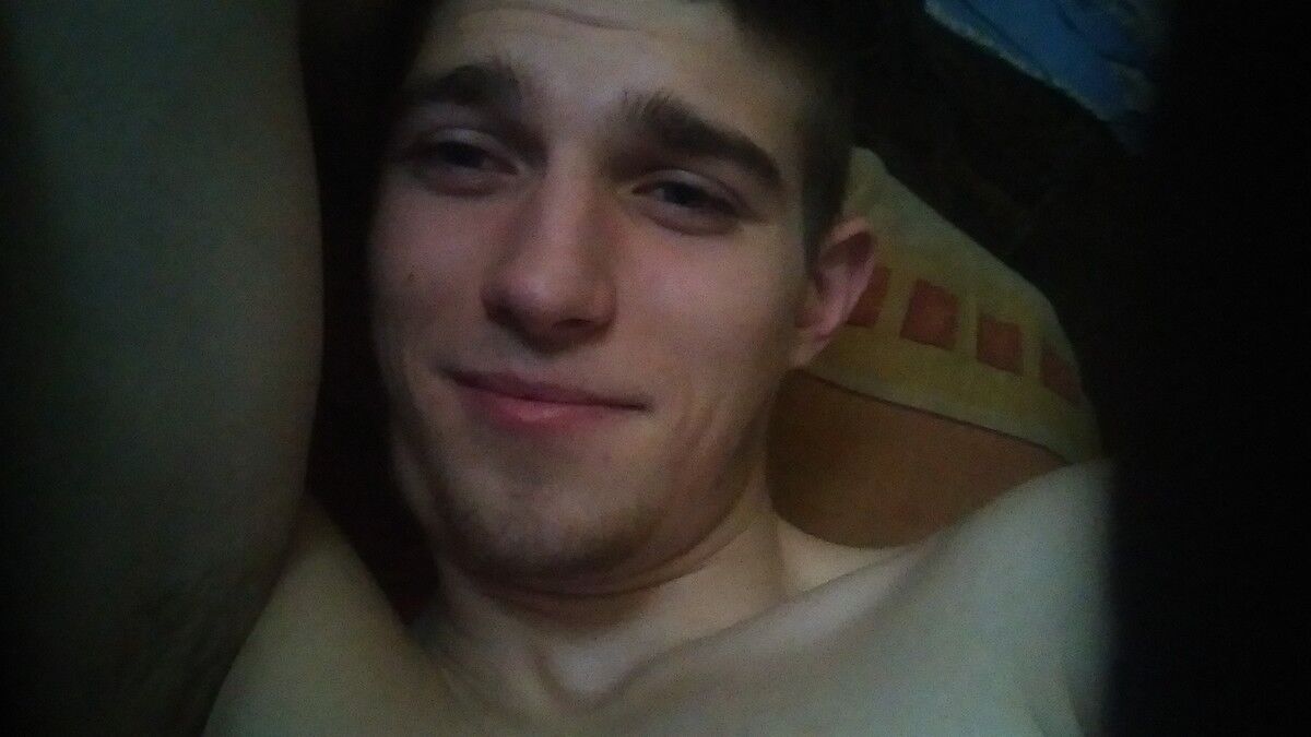  ,   Vasil, 25 ,   
