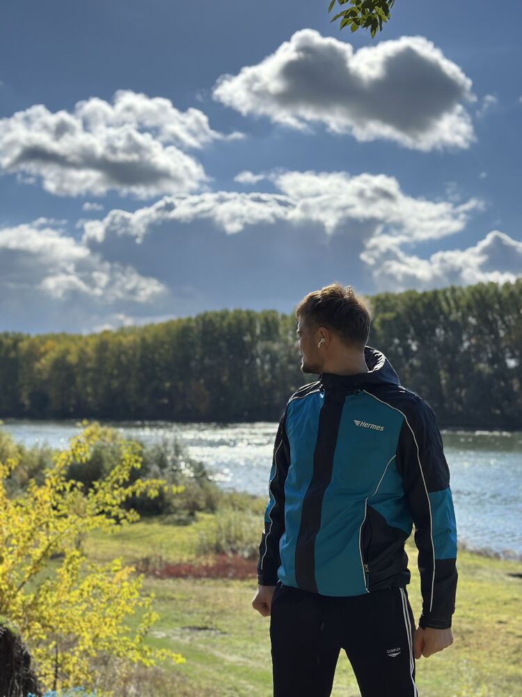  54563305  Gheorghe, 26 ,    