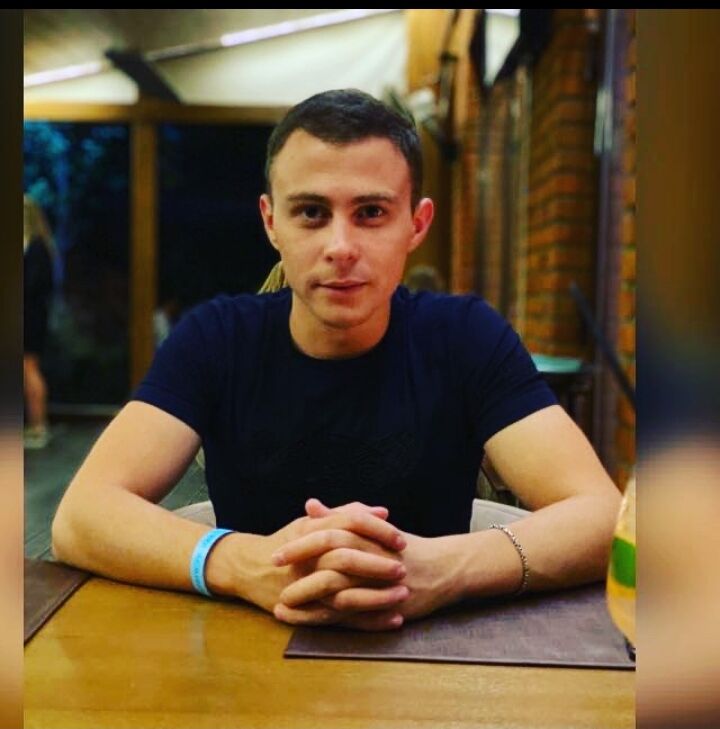  38733605  , 27 ,    