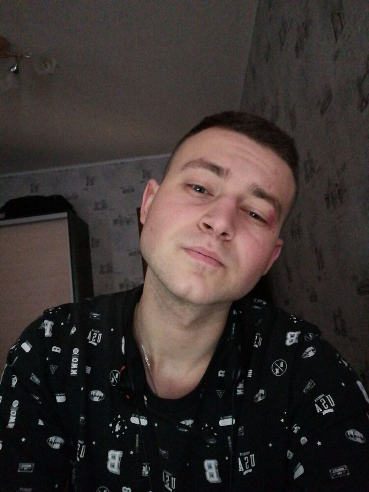  20485155  Sergyna, 28 ,    