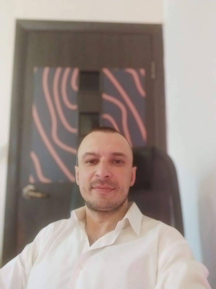  51935585  , 34 ,    