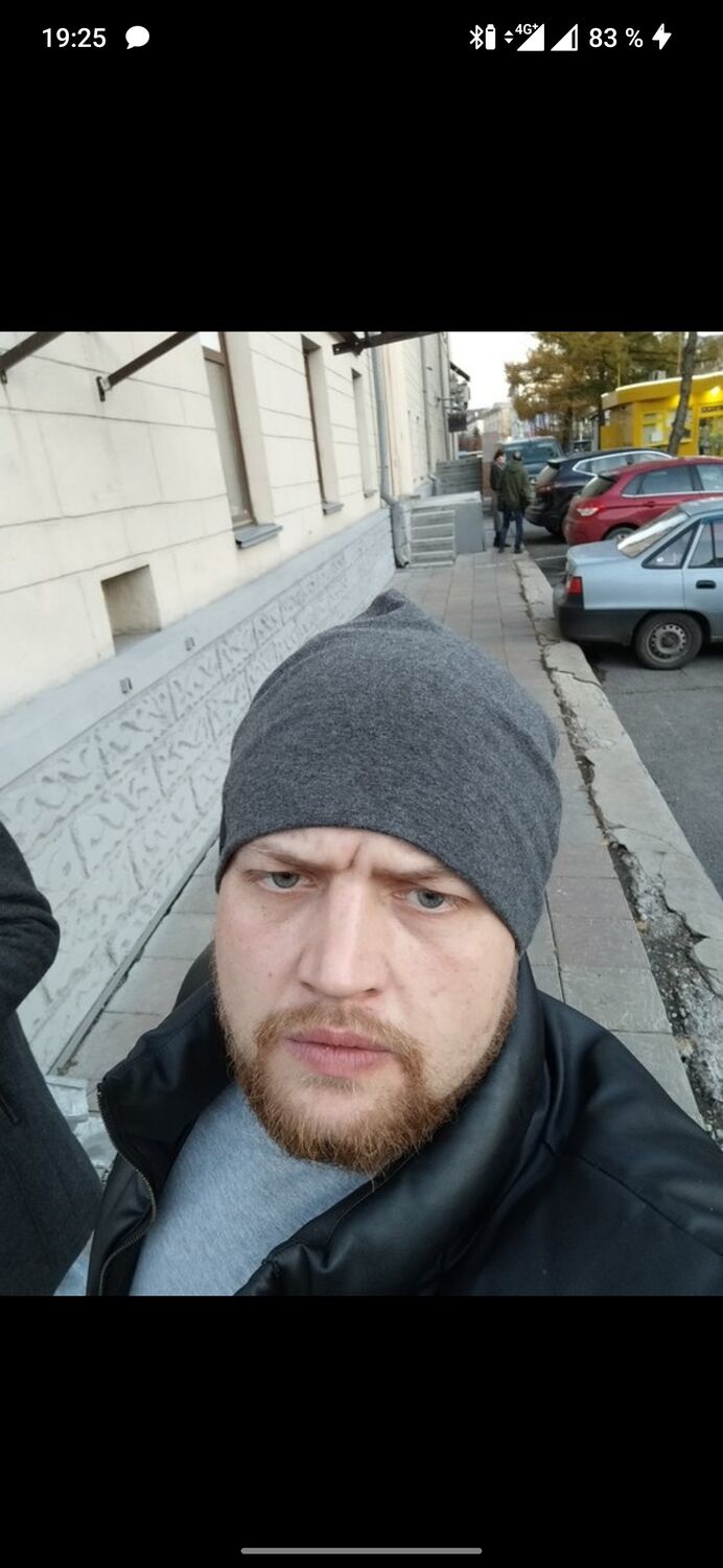  36050515  Konstantin, 33 ,    
